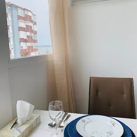 The Apartment Near Beach In Oeiras *